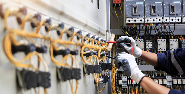 Professional Electrician technician working in Bellville, OH